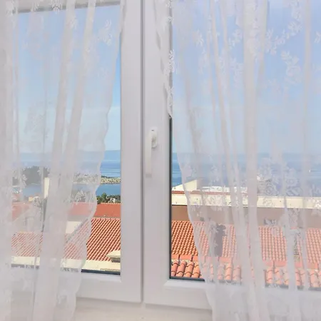 Gostinjska kuća Evelin 4*