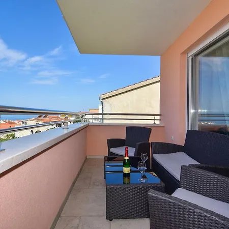 Evelin 4* Makarska