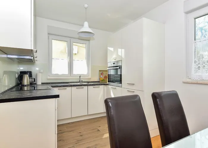 בית הארחה Evelin 4*